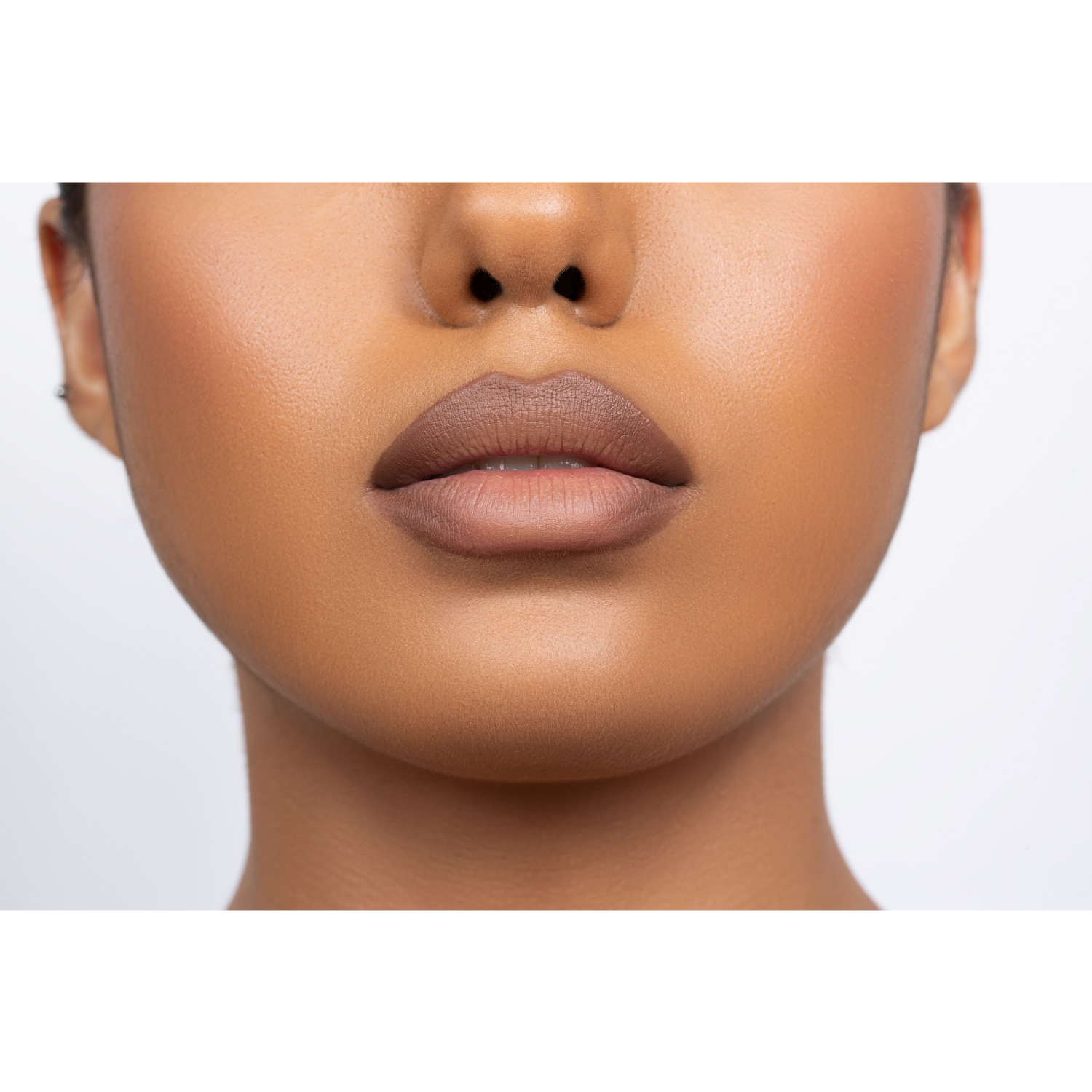 I NEED A NUDE LIP CRAYON (LÁPIZ MATE PARA LABIOS)
